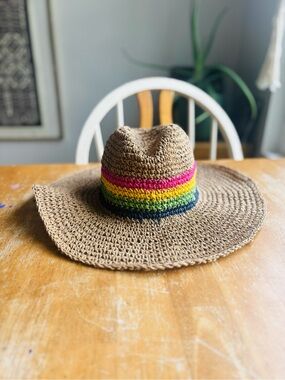 GAP Straw Panama floppy hat with rainbow stripe. NWT.